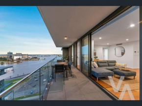 3 Bedroom Sub Penthouse Apartment in the heart of Newcastle, Maryville
